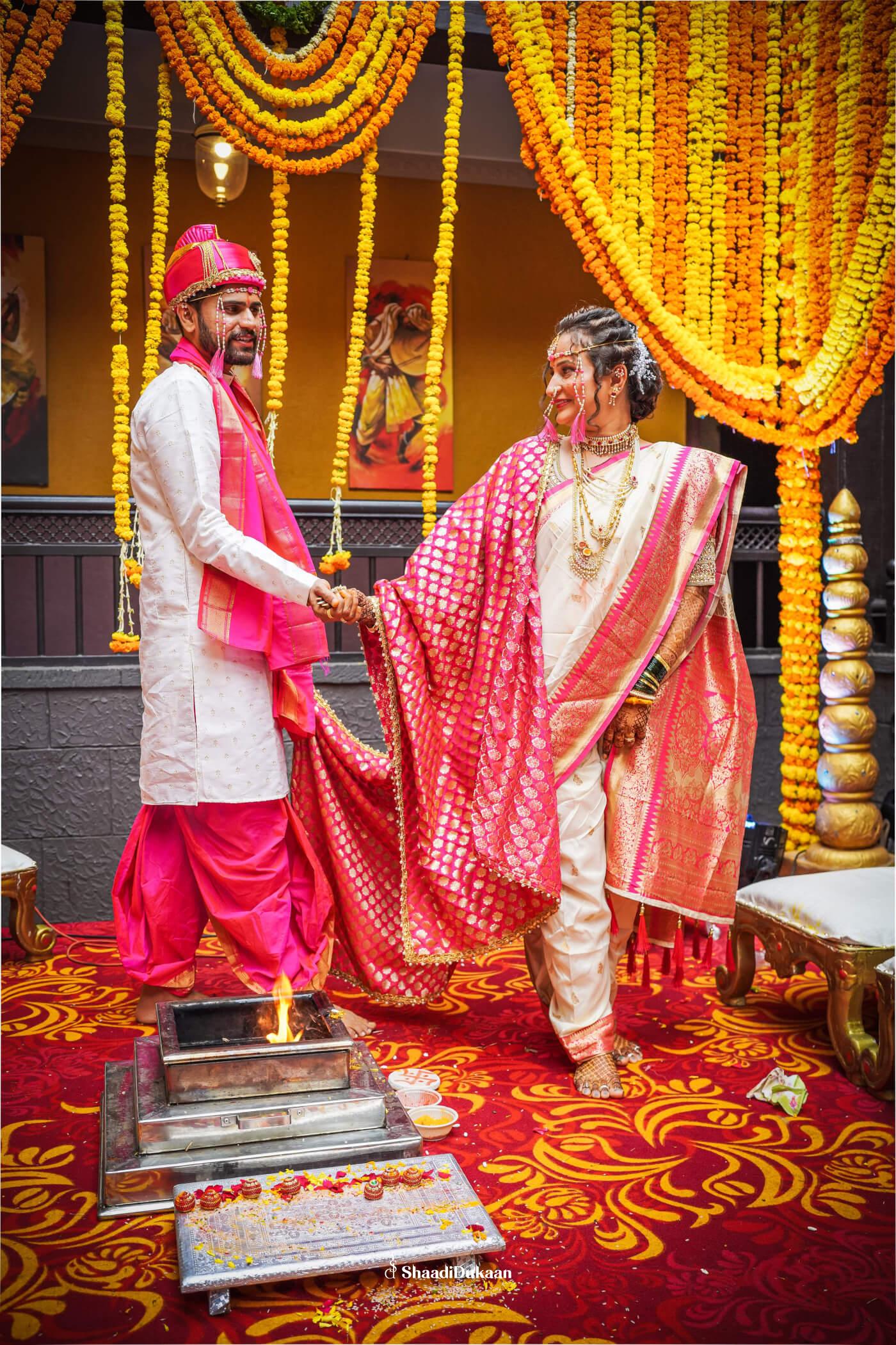 Hire affordable wedding photographers in Pune for ceremonies - Maharashtra - Pune ID1611804