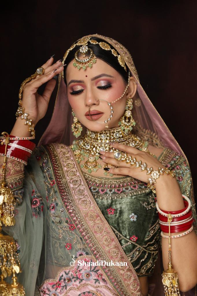 Wedding makeup specialists top makeup artists in Gurgaon cr - Haryana - Gurgaon ID1604621