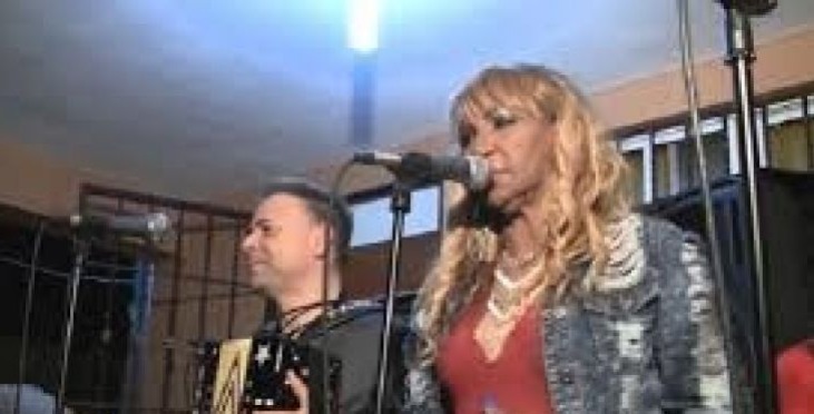Para La Juntadera Y El Coro Grupo Tipico Rd!! - New York - New York ID1610844 2