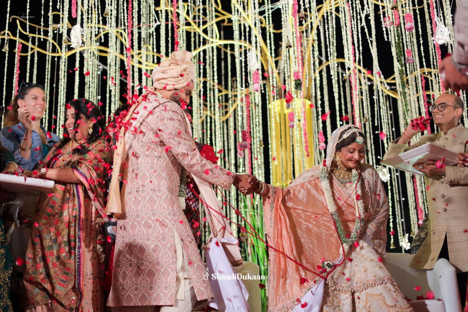 Best Wedding Photographers in Surat  ShaadiDukaan - Gujarat - Surat ID1602033