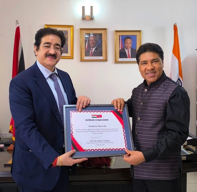 Dr Sandeep Marwah Honored by HE Dr Roger Gopaul High Co - Delhi - Delhi ID1600309