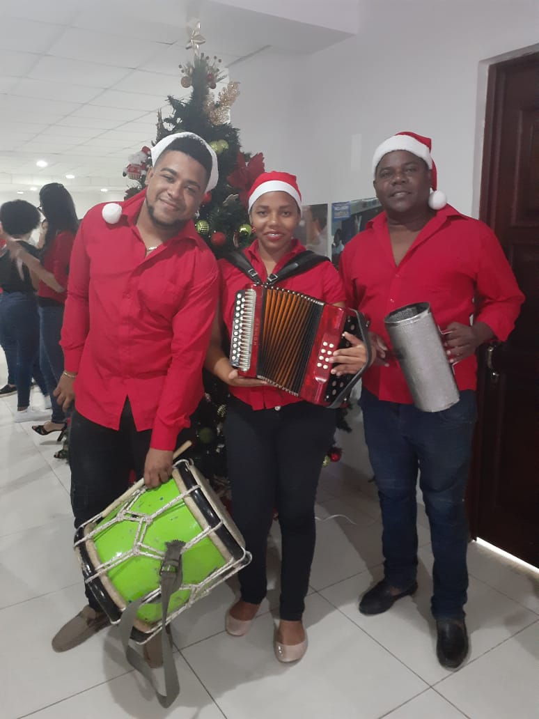 Para La Juntadera Y El Coro Grupo Tipico Rd!! - New York - New York ID1610844 3