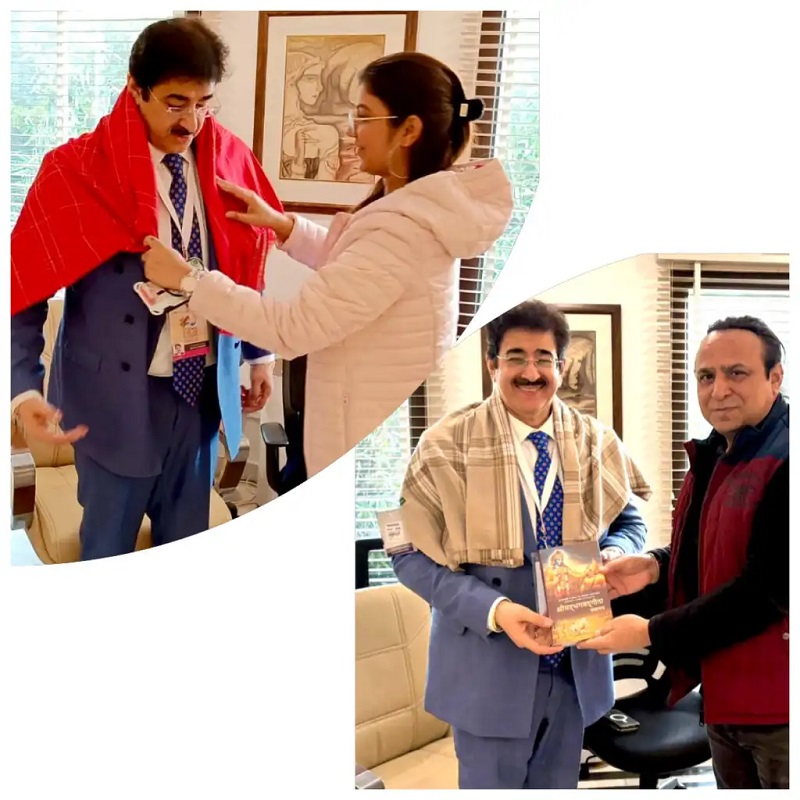 Sandeep Marwah Honored by Namo Gange at the 17th GFFN for Pr - Delhi - Delhi ID1590840