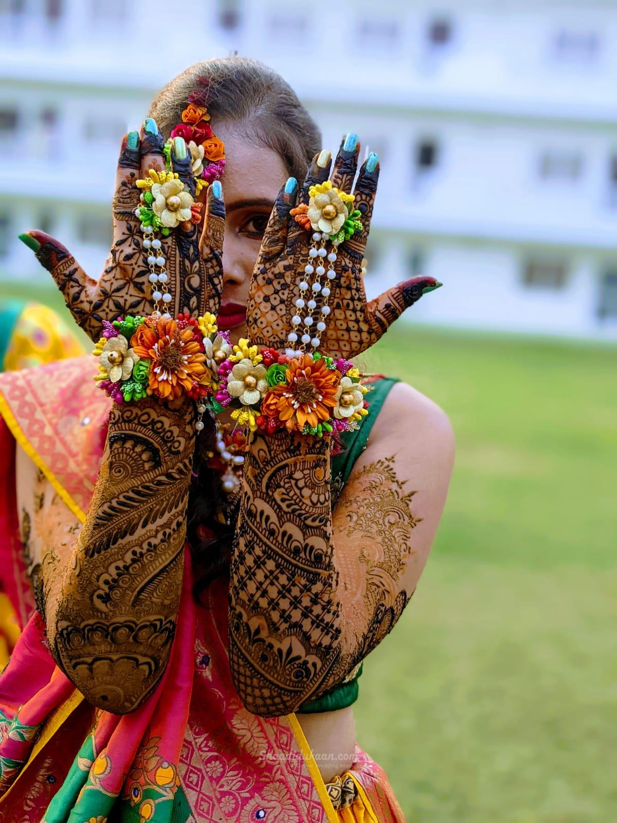 Unique Bridal Mehndi? Trust the Best Bridal Mehndi Artist in - Uttar Pradesh - Lucknow ID1609933 3