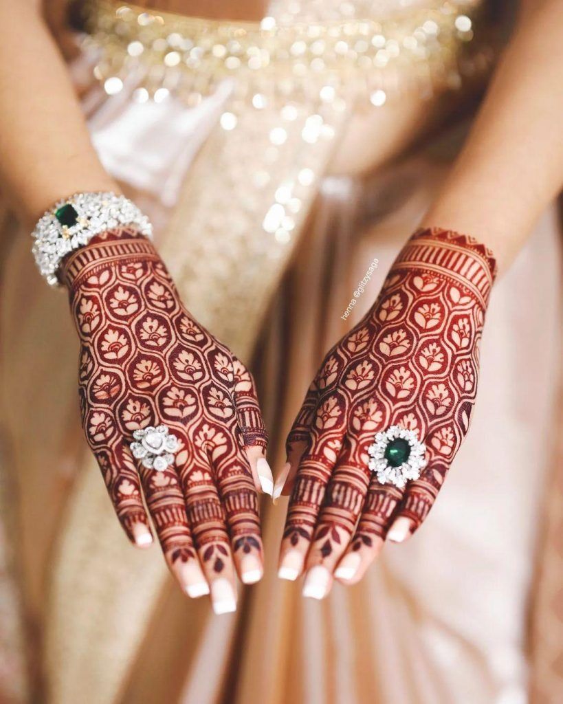 Book unique and creative mehndi designs with the top mehndi  - Madhya Pradesh - Indore ID1611572