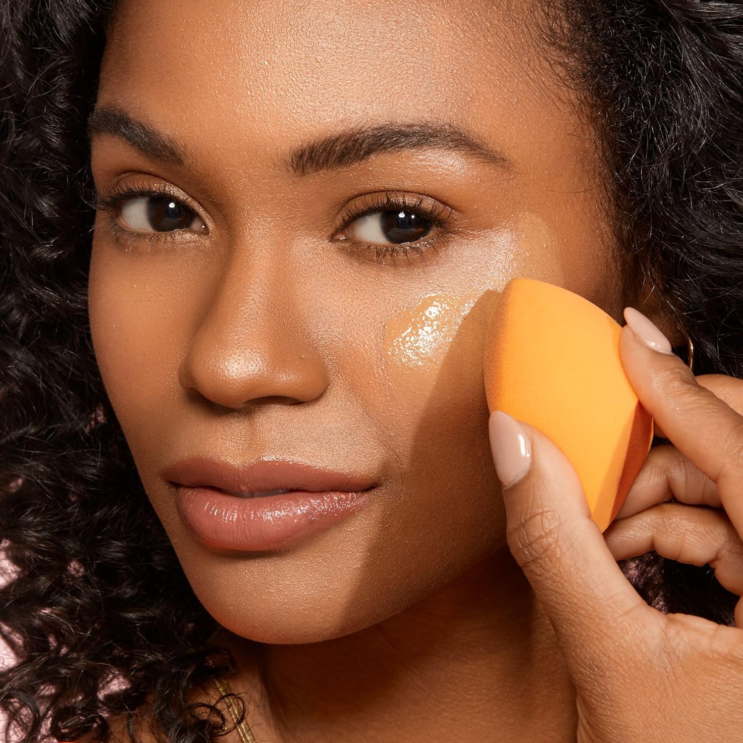 Real Techniques Miracle Complexion Sponge - New York - New York ID1595616 2