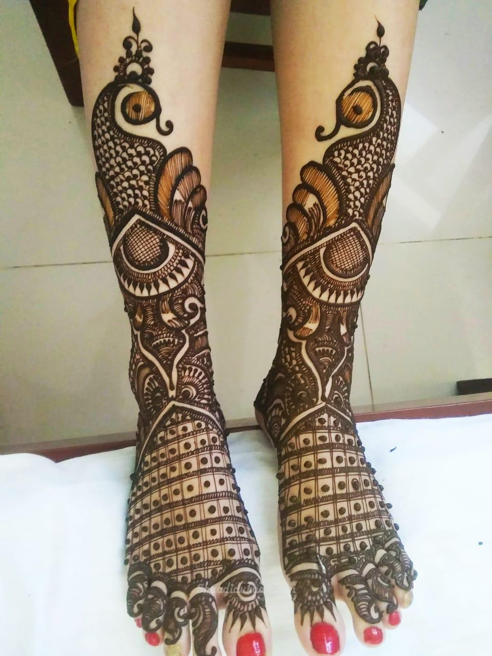 Hire Affordable Mehndi Artists in Pune for Wedding Sangeet  - Maharashtra - Pune ID1604591 3