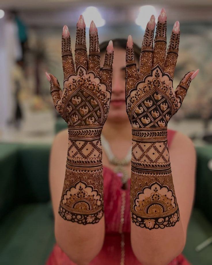 Find Verified Bridal Mehandi Artists in Mumbai  Shaadiduk - Maharashtra - Mumbai ID1605797