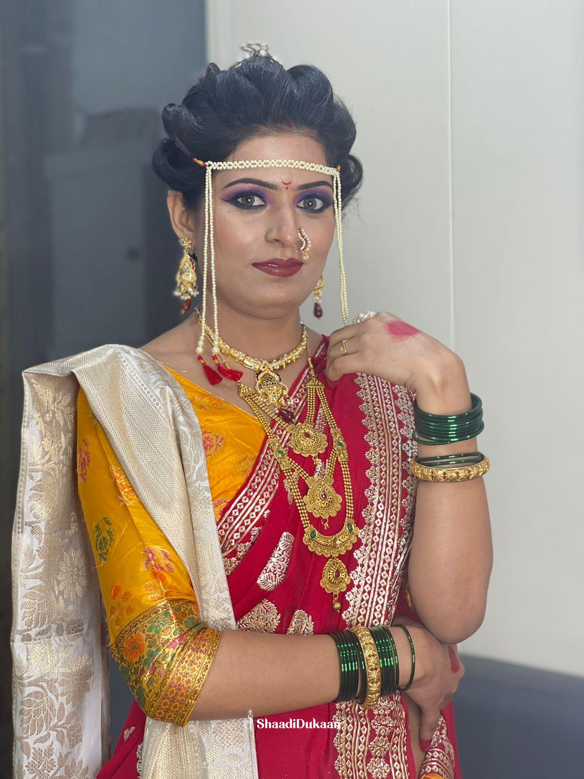 Enchanting bridal looks created by talented Top makeup artis - Uttar Pradesh - Lucknow ID1613029 4