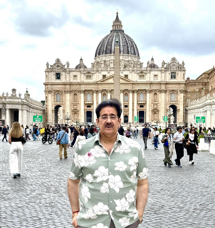 Sandeep Marwah Visits Vatican City to Promote Global Peace a - Delhi - Delhi ID1606060
