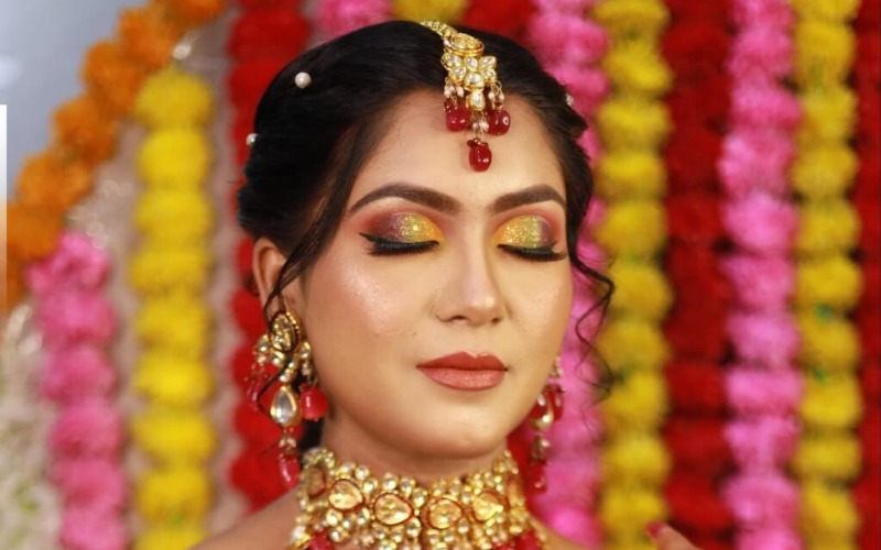 Find reliable Top makeup artists in Indore for stunning even - Madhya Pradesh - Indore ID1605036