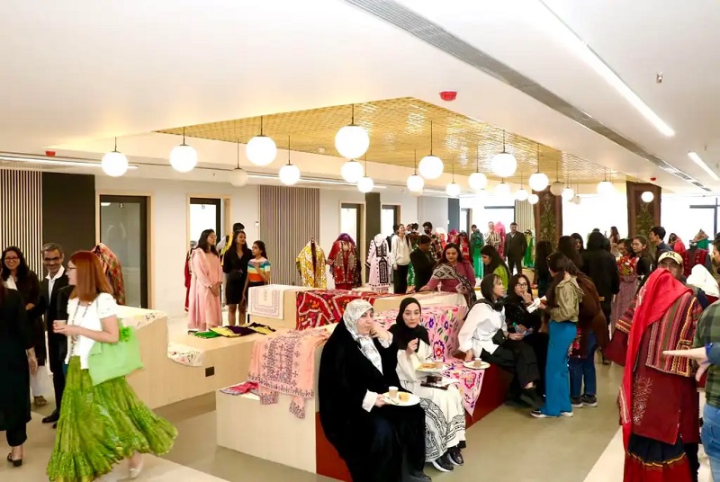 Exhibition of Iranian Garments by Iranian Designers at Marwa - Delhi - Delhi ID1548610