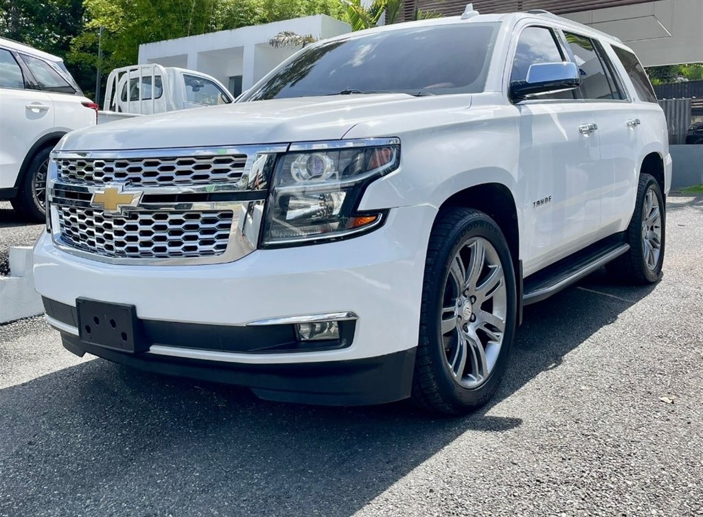 Chevrolet Tahoe White Full Y Disponible Pa Ti En El Dealer! - New York - New York ID1610670