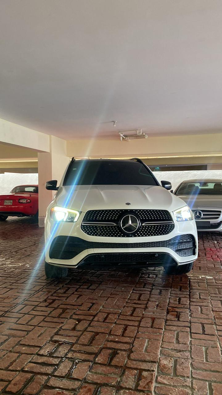 Mercedes Ferrari O Lexus En Alquiler Rentalo Ya Via Whsp! - New York - New York ID1611024