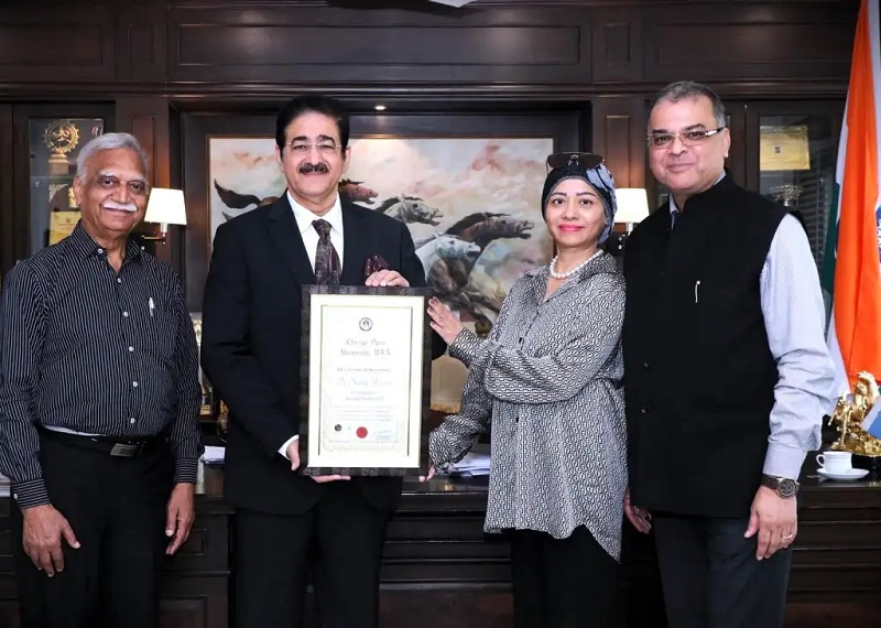 Sandeep Marwah Acknowledged and Honored with Lifetime Achiev - Delhi - Delhi ID1560285