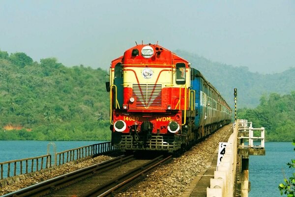 Best Train Ambulance Service in Mumbai  Save Life - Maharashtra - Mumbai ID1612051