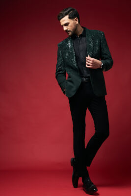 Elevating Your Style with a Bottle Green Suit - Uttar Pradesh - Noida ID1551339
