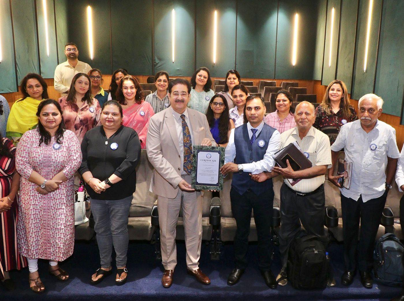 Sandeep Marwah Honoured by Association of Professional Caree - Delhi - Delhi ID1609711