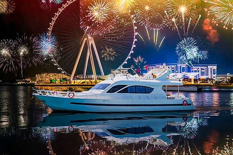 Grand New Year Yacht Party with Fireworks View - Michigan - Detroit ID1618393