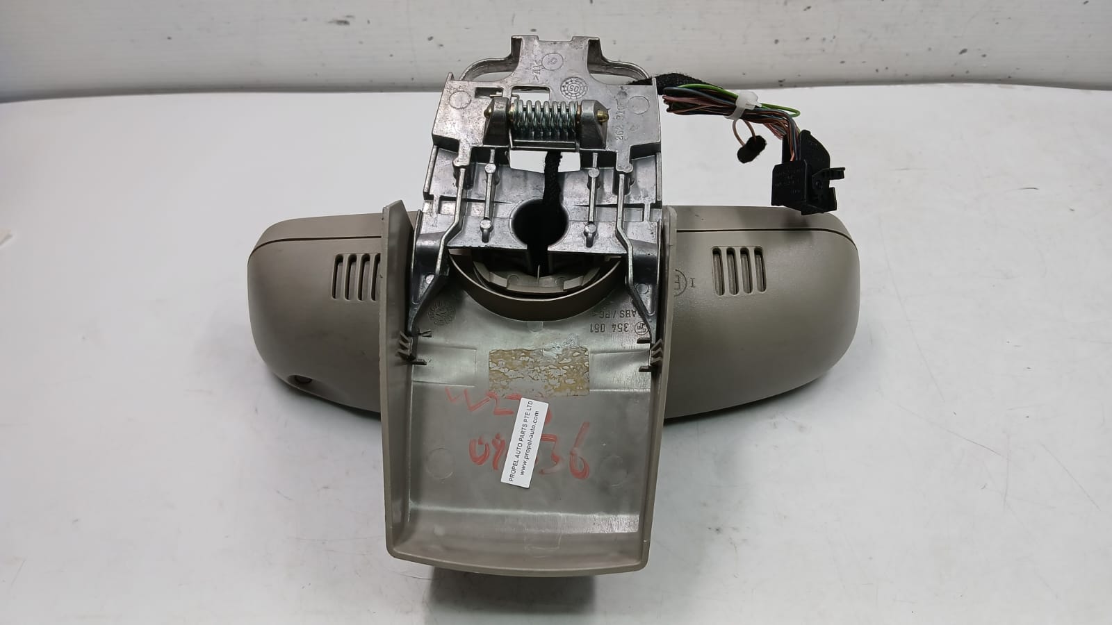 MERCEDES BENZ W230 SL350 2005 INTERIOR REAR VIEW CENTER MIRR - New Jersey - Jersey City ID1619127 2