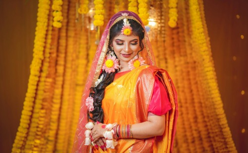 Wedding makeup artists in Indore crafting graceful bridal st - Madhya Pradesh - Indore ID1611517 2