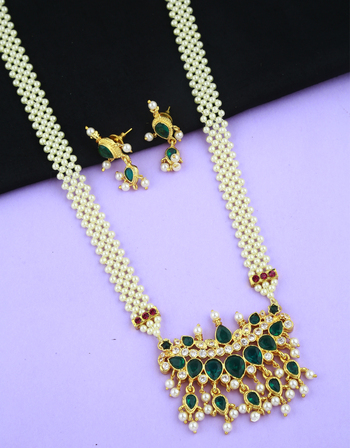 Get Adorable Moti  Necklace Design for Women at Best Price - Maharashtra - Nashik ID1512935