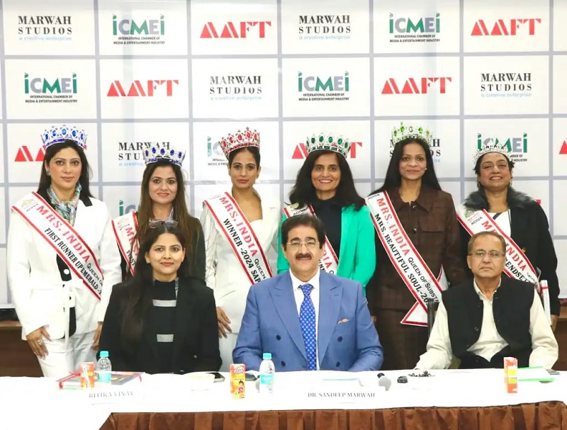 Sandeep Marwah Honours Winners of Mrs India Queen of Substa - Delhi - Delhi ID1593904