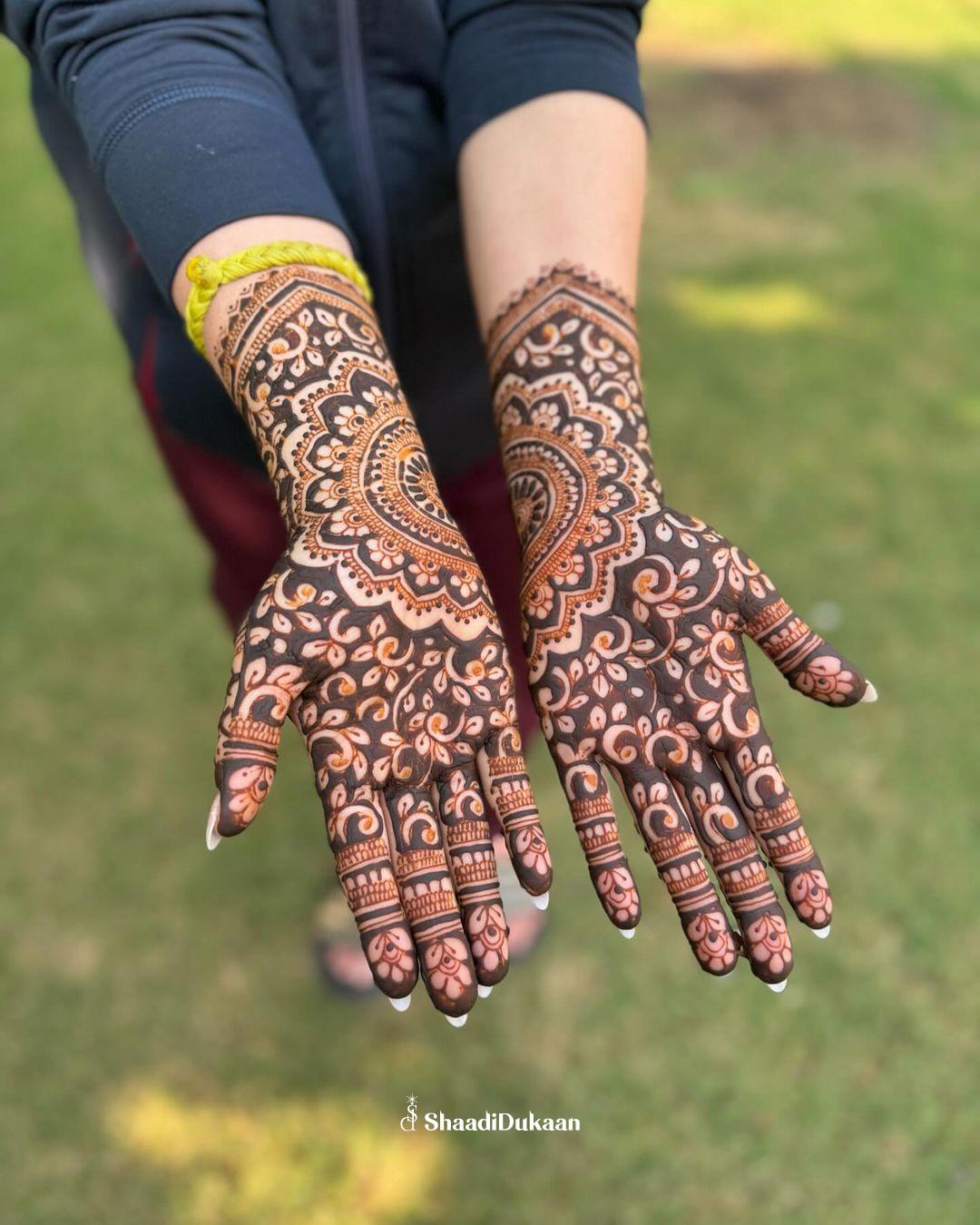 Your bridal glow starts with the best bridal mehandi artist  - Chandigarh - Chandigarh ID1605985 2