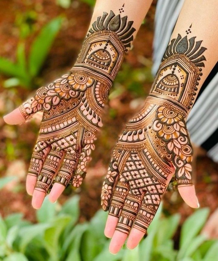 Book your dream mehndi design with the top mehndi artists in - Haryana - Gurgaon ID1614053 2