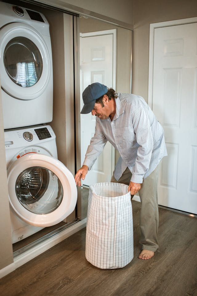  Best Laundry Services in Chicago  Expert Wash Fold  Dr - Illinois - Chicago ID1617411