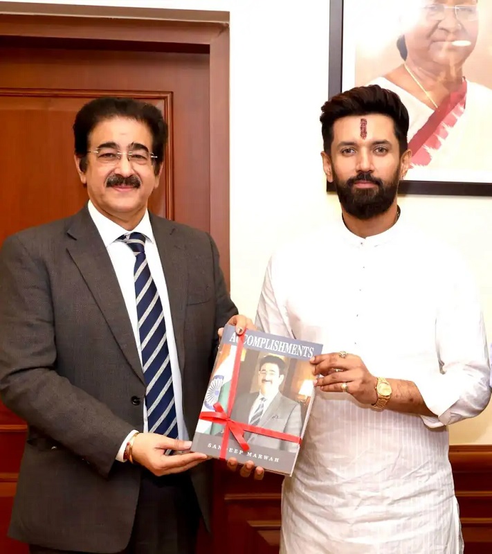 Dr Sandeep Marwah Meets Union Minister Chirag Paswan - Delhi - Delhi ID1599106