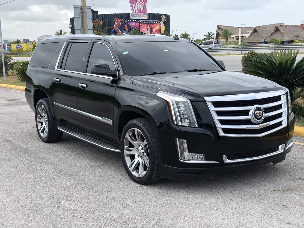 Cadillac Black Siente El Confort Alquiler! - New York - New York ID1610876