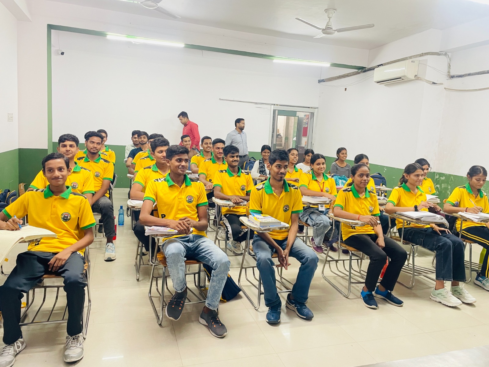 Nda foundation in lucknow - Uttar Pradesh - Lucknow ID1621646