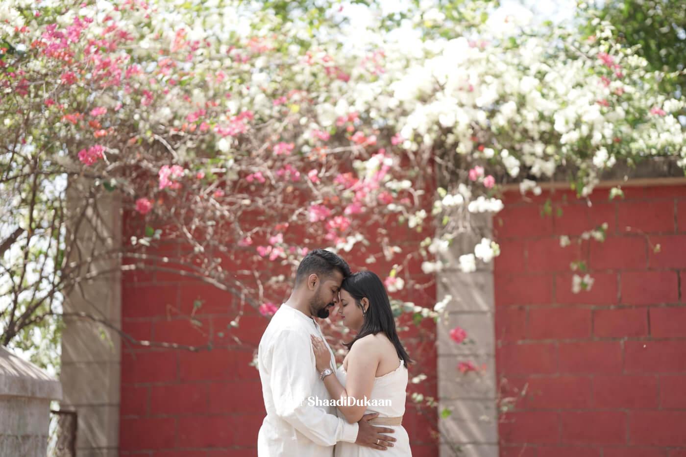 Explore Top Talent Best Wedding Photographers in Indore for - Madhya Pradesh - Indore ID1606267 3