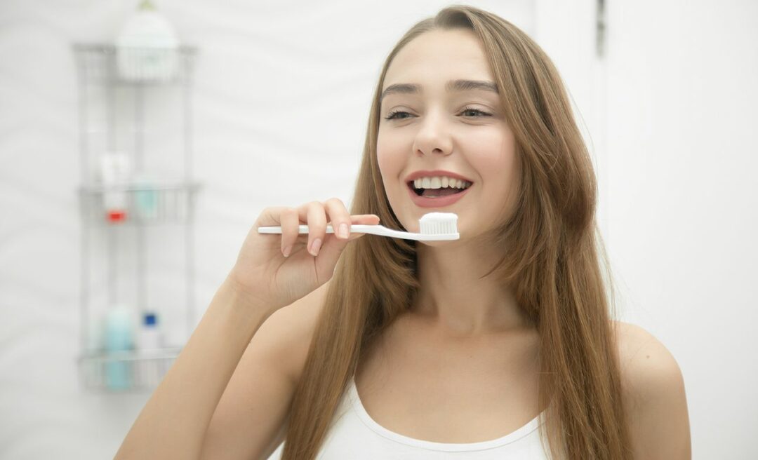 Understand the difference between Oral Health and Wellness w - Maharashtra - Mumbai ID1558833 1