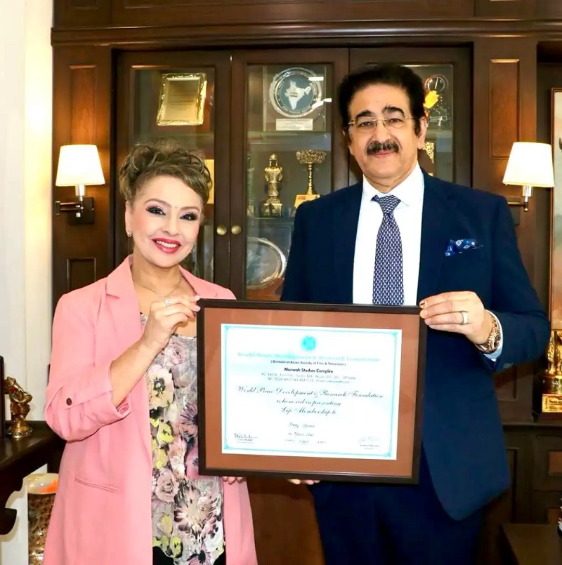 Honey Kalaria Honoured with Life Membership of World Peace F - Delhi - Delhi ID1599218