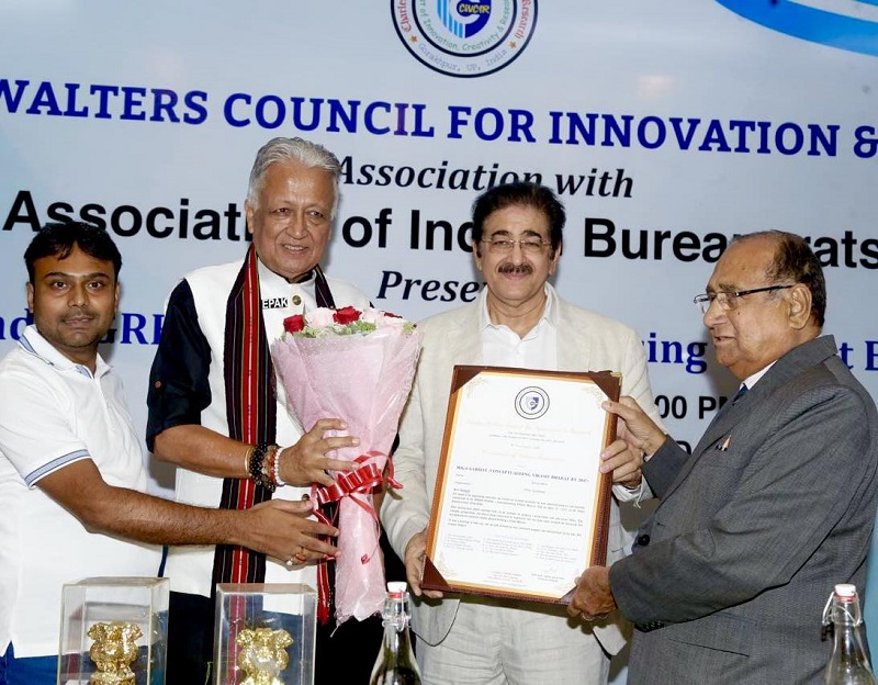 Sandeep Marwah Honoured for Uniting the World Through Art an - Delhi - Delhi ID1605606
