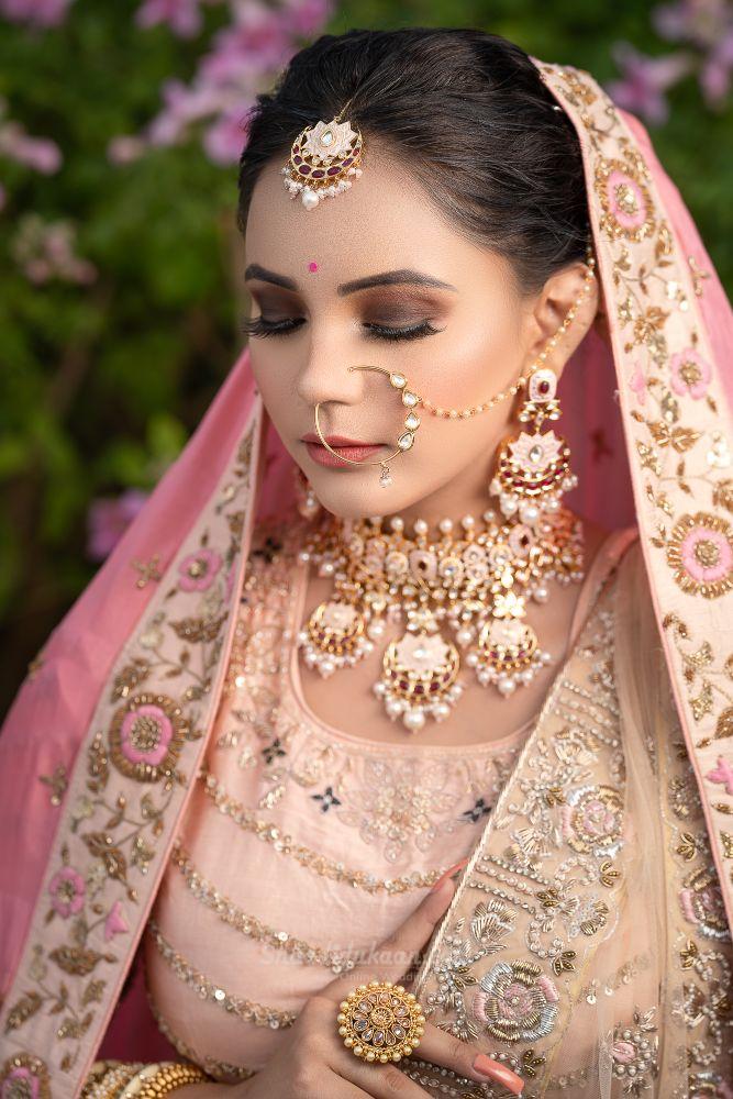 Hire Talented Wedding Makeup Artists in Indore to Create You - Madhya Pradesh - Indore ID1606258 3