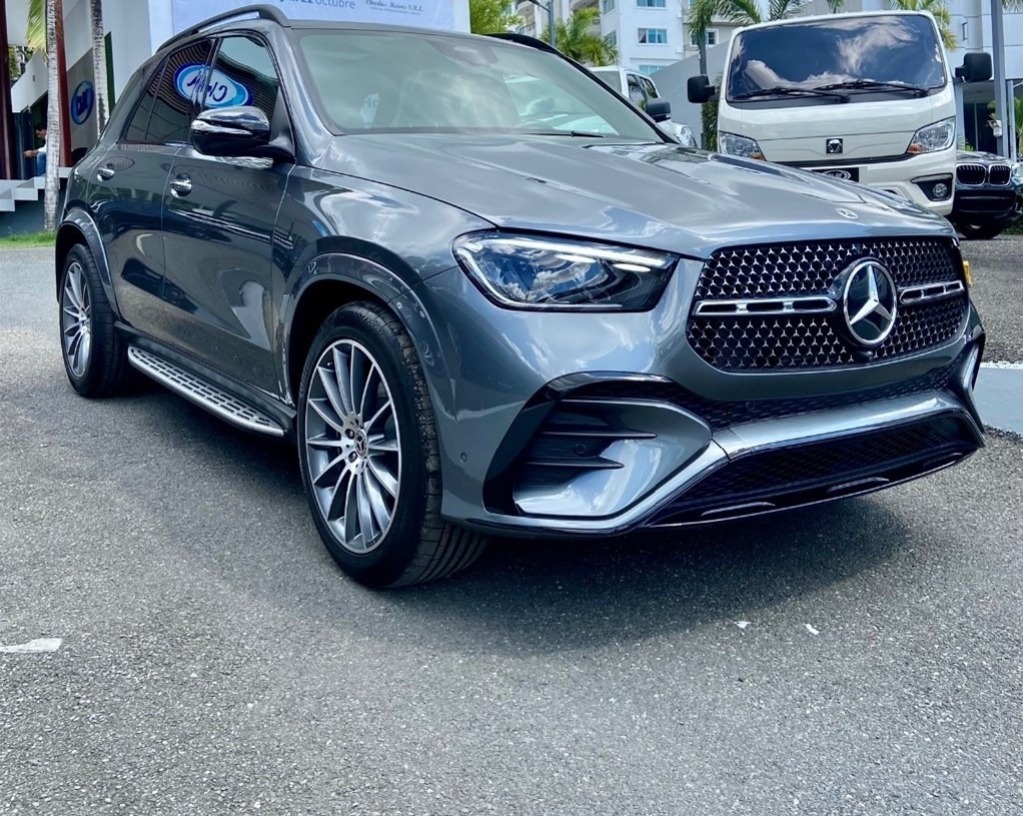 Carros Jeepetas Camionetas Nuevecitas Usadas Y De Paquete - New York - New York ID1610833