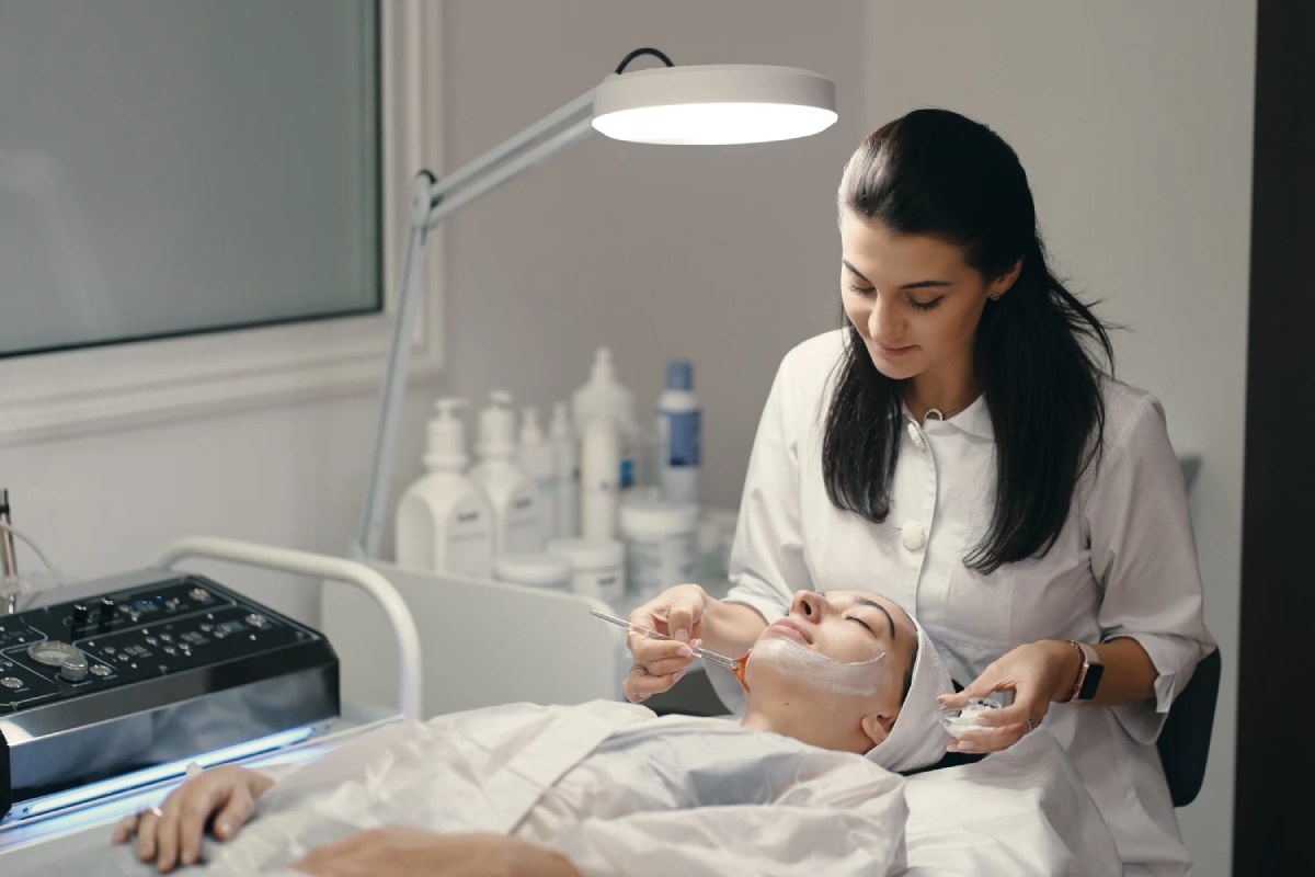 Best skin doctor Bilaspur 2025  Saluja Skin Clinic - Chhattisgarh - Bilaspur ID1603248