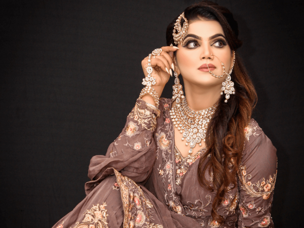 Connect with Wedding makeup artists in Lucknow for personali - Uttar Pradesh - Lucknow ID1604920 3