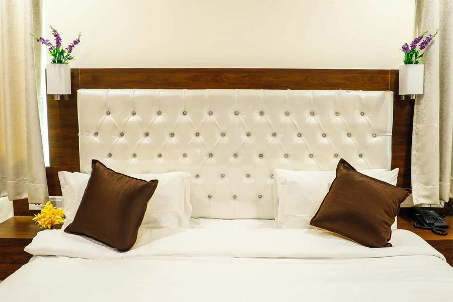Hotels near Kanaka Durga Temple Vijayawada  Hotel RN Grand - Andhra Pradesh - Vijayawada ID1609779