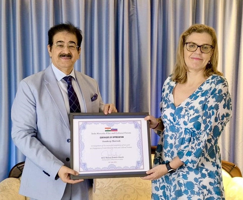 Dr Sandeep Marwah Receives Certificate of Appreciation from - Delhi - Delhi ID1612583