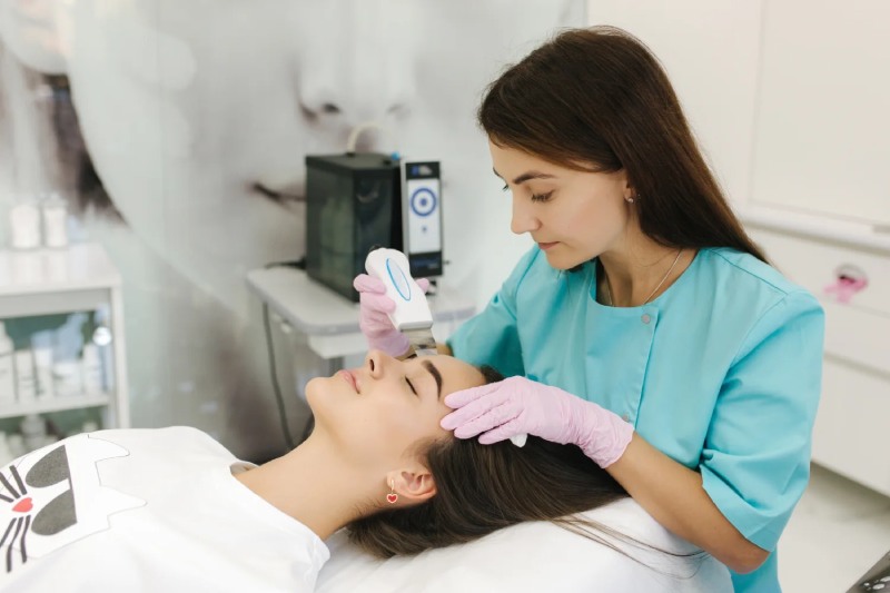 Skin Specialist in Bilaspur Chhattisgarh  Saluja Skin Clini - Chhattisgarh - Bilaspur ID1620508