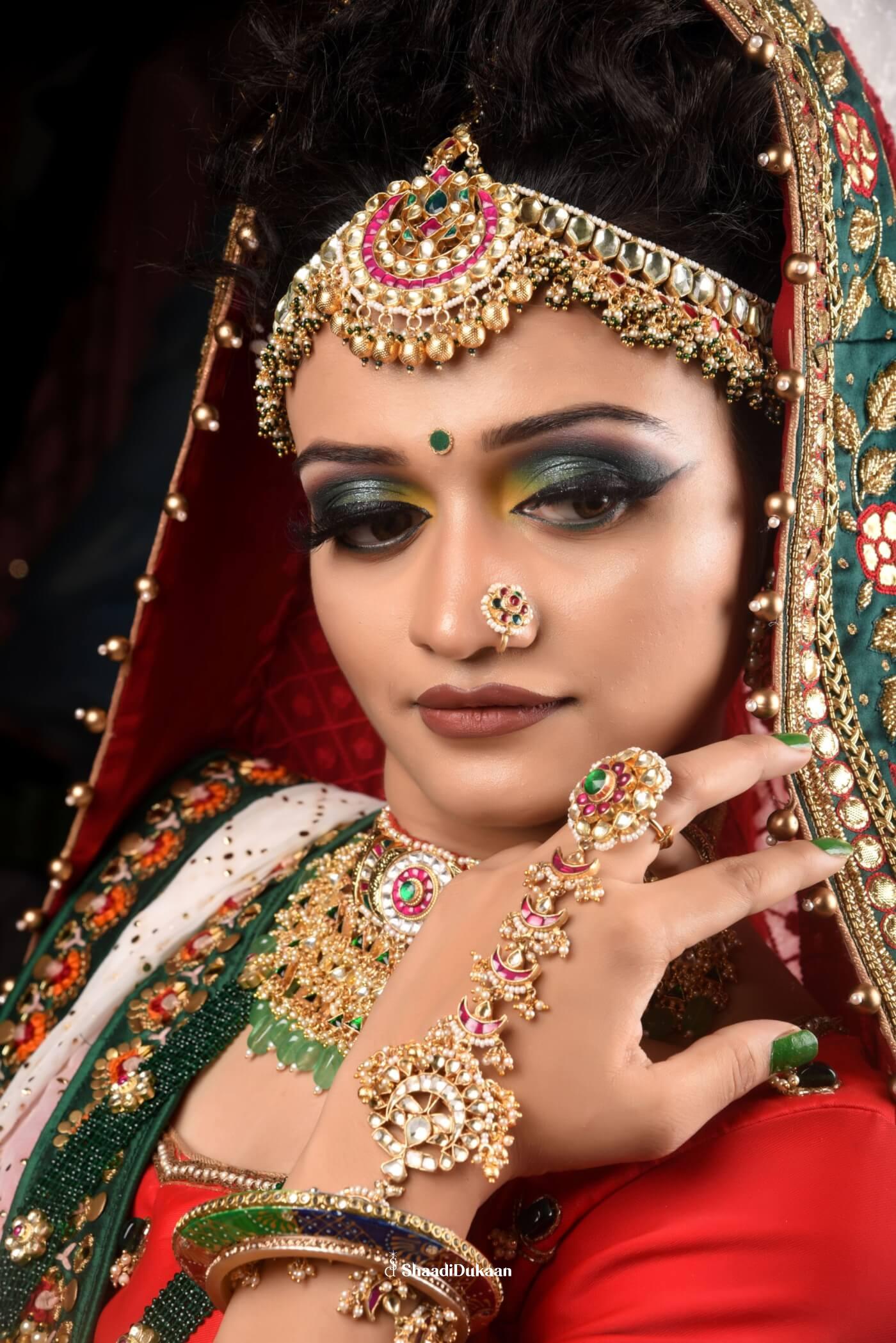 Best Makeup Artist in Ahmedabad Book Top Bridal Makeup Arti - Gujarat - Ahmedabad ID1588898