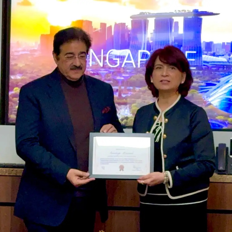 Sandeep Marwah Honored as Global Ambassador of MAXable Socia - Delhi - Delhi ID1597168