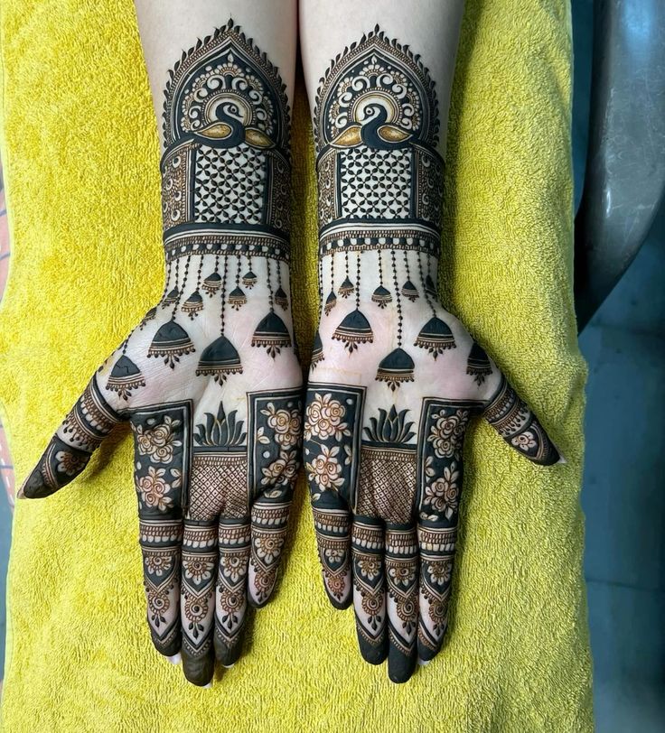 The Best Bridal Mehndi Artist in Lucknow Offering Designs Th - Uttar Pradesh - Lucknow ID1611454 4