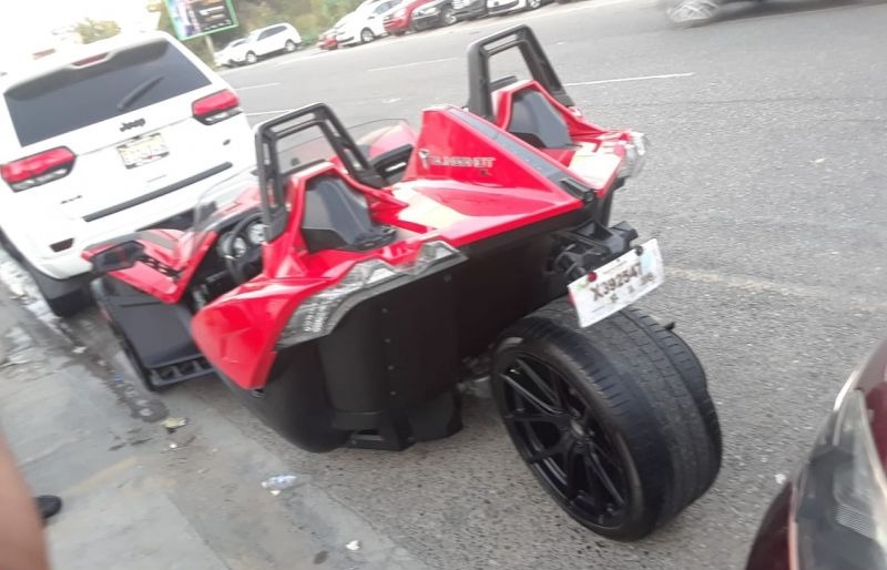 Polaris Rojo Chulisimo En Alquiler Rentalo Ya! - New York - New York ID1610874 3