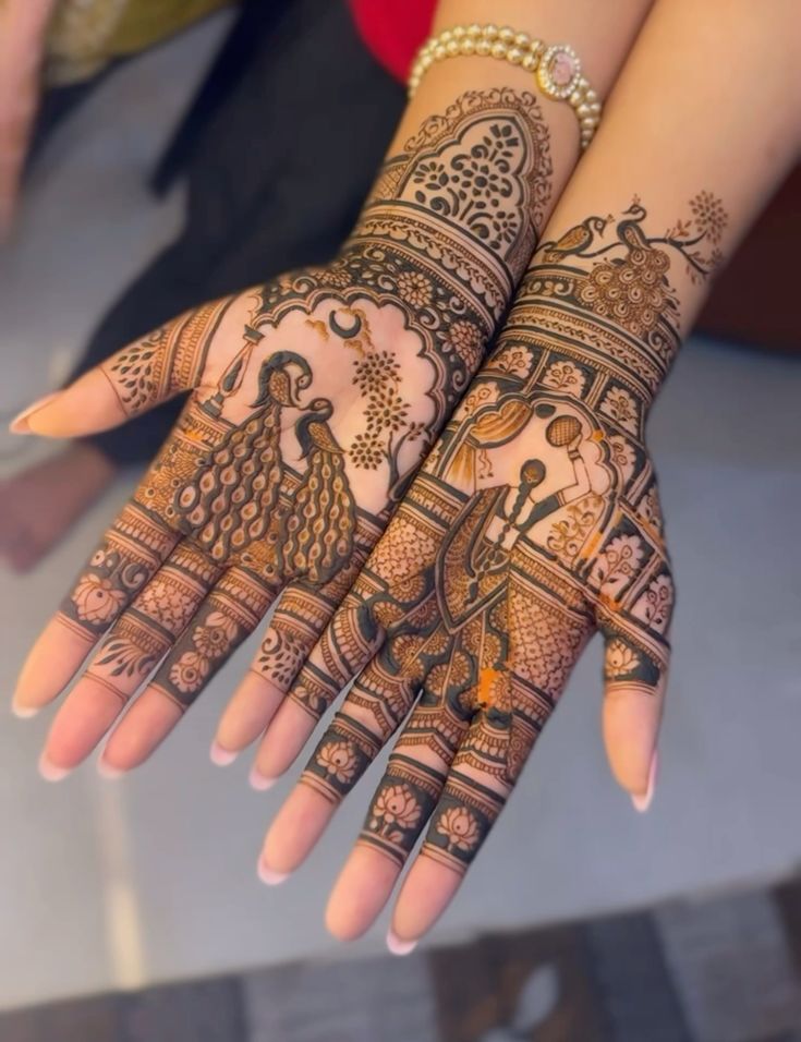 Stylish brides trust an affordable mehndi artist in Pune for - Maharashtra - Pune ID1612752 4
