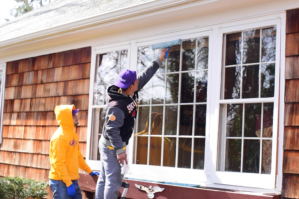Roof and Exterior House Washing Experts in Long Island - New York - New York ID1606626 2